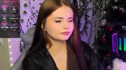 Snapshot of jenniferwandis77 chatting on 01-11-25, 11:02 Jenni online show from 01-11-25, 11:02