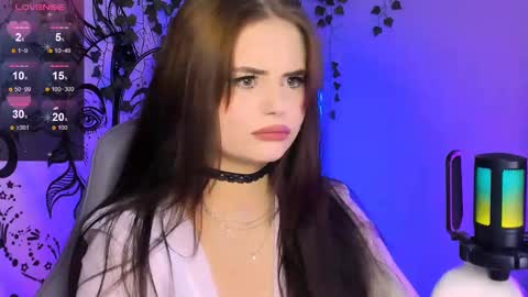 Snapshot of jenniferwandis77 chatting on 03-05-25, 09:05 Jenni online show from 03-05-25, 09:05