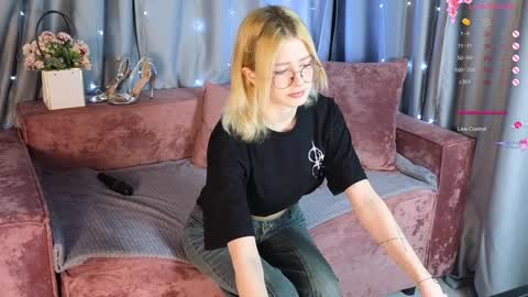 jenny_bunny_ online show from 02-07-25, 01:25