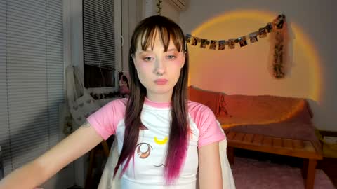 Jennifer Jenny Darling   online show from 12-05-24, 09:39