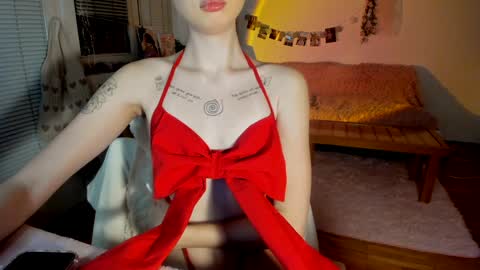 Jennifer Jenny Darling   online show from 12-15-24, 09:42