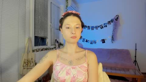 Jennifer Jenny Darling   online show from 01-11-25, 08:32