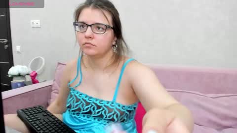 Snapshot of jenny_jimmy chatting on 02-25-25, 07:52 Jenny online show from 02-25-25, 07:52