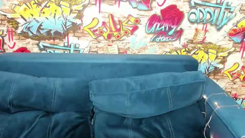 Jenny online show from 12-18-25, 01:33