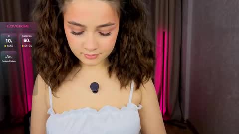 Snapshot of jenny_rosex chatting on 02-09-25, 03:23 Jenny online show from 02-09-25, 03:23