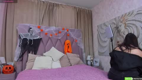 Snapshot of jennyferguson chatting on 10-18-25, 06:08 Jenny Ferguson online show from 10-18-25, 06:08