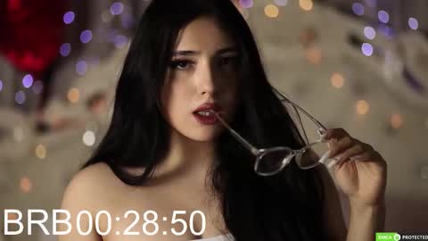 Snapshot of jennyferguson chatting on 10-19-25, 06:14 Jenny Ferguson online show from 10-19-25, 06:14