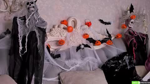 Snapshot of jennyferguson chatting on 10-28-25, 06:10 Jenny Ferguson online show from 10-28-25, 06:10