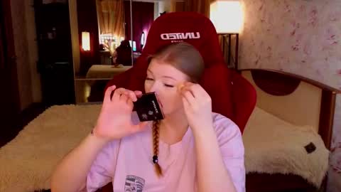 Snapshot of jennykiss11 chatting on 11-16-25, 03:28 your dream online show from 11-16-25, 03:28