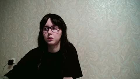 Snapshot of jennyolset chatting on 10-28-25, 02:04 JennyOlset online show from 10-28-25, 02:04