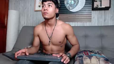 Snapshot of jeremy_wallker chatting on 02-08-26, 08:34 Jeremy online show from 02-08-26, 08:34