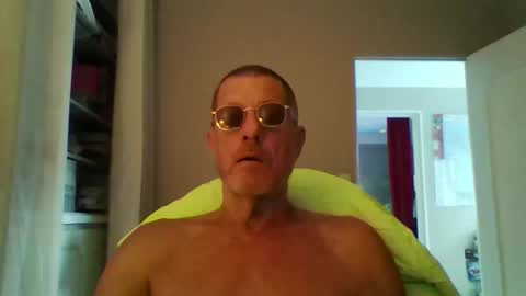 jerflor online show from 09-19-25, 04:18
