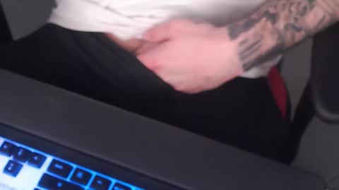 Snapshot of jerry9519 chatting on 03-04-26, 07:58 jerry9519 online show from 03-04-26, 07:58