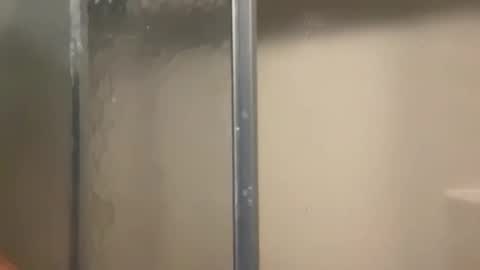 Jerry Hung online show from 02-05-25, 01:26