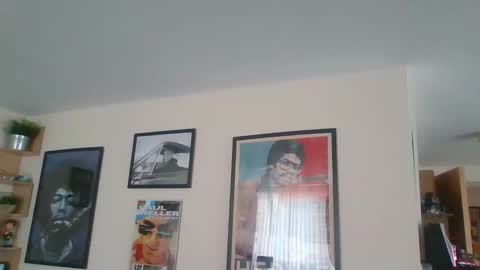 Snapshot of jerseyhammer01 chatting on 10-13-25, 08:25 Harry online show from 10-13-25, 08:25