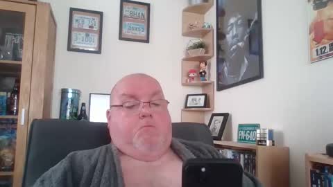 Snapshot of jerseyhammer01 chatting on 10-28-25, 08:51 Harry online show from 10-28-25, 08:51