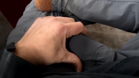 Snapshot of jerswill chatting on 12-18-25, 09:21 Jeremys room chill and puff one enjoy online show from 12-18-25, 09:21