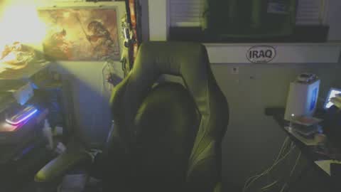 Snapshot of jerzey2k2 chatting on 01-28-25, 04:29 Jerzey2k2 aka the Alpha online show from 01-28-25, 04:29