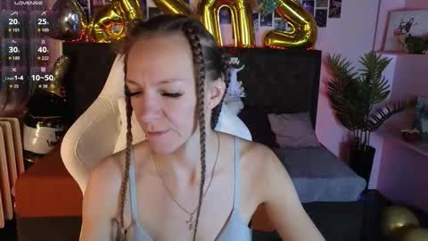 jesica_moon_peachy online show from 12-20-25, 01:34
