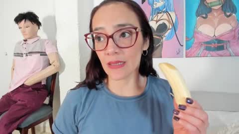 Snapshot of jess1ca_herrera chatting on 10-14-25, 09:15 jessica herreraToday I will be your devil and you my victim online show from 10-14-25, 09:15