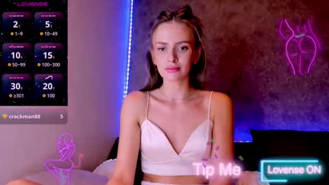 Jess online show from 11-24-25, 10:59