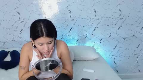 Snapshot of jessdant_luv chatting on 10-24-25, 03:58 Hello we are Jesse and Dante. online show from 10-24-25, 03:58