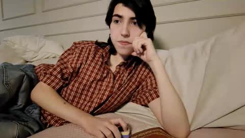 Jesee Estrella online show from 10-10-25, 07:13