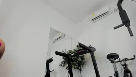 Snapshot of jessi_powel chatting on 01-31-25, 01:56 Jess online show from 01-31-25, 01:56