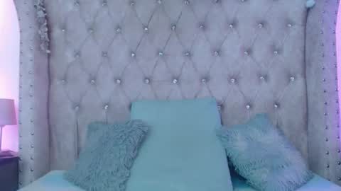 Jessica  online show from 12-01-25, 04:56