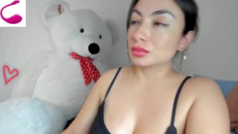 Snapshot of jessica_davis1 chatting on 02-24-25, 04:16 JESS online show from 02-24-25, 04:16