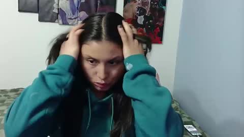 Snapshot of jessica_gomezz chatting on 10-29-25, 02:03 Jessica gomez online show from 10-29-25, 02:03