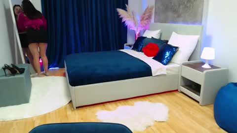 Snapshot of jessicaevanse chatting on 09-19-25, 10:05 jessicaevanse online show from 09-19-25, 10:05