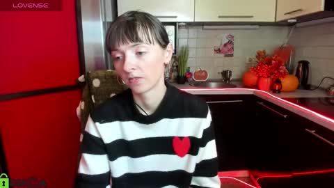 jessicaforris online show from 11-12-25, 08:04