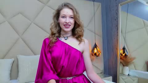 Snapshot of jessicagibson chatting on 01-19-26, 01:20 Jessica online show from 01-19-26, 01:20