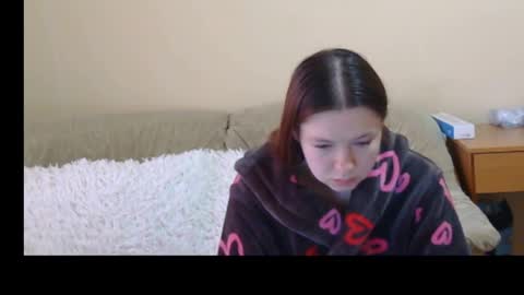 Snapshot of jessicaholland1 chatting on 04-05-26, 05:59 jessicaholland1 online show from 04-05-26, 05:59