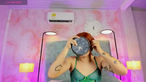 JESSI AND NAOMI online show from 11-03-25, 11:04