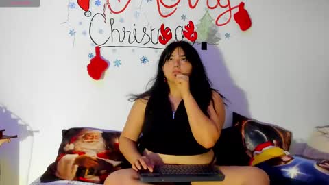 jessicared18 online show from 12-19-24, 04:45