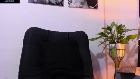 Jessid online show from 11-14-25, 01:48