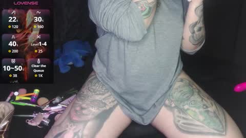 jessie_wild online show from 10-14-25, 06:03