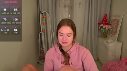 Snapshot of jessiestarz chatting on 11-03-25, 01:56 Jessi online show from 11-03-25, 01:56