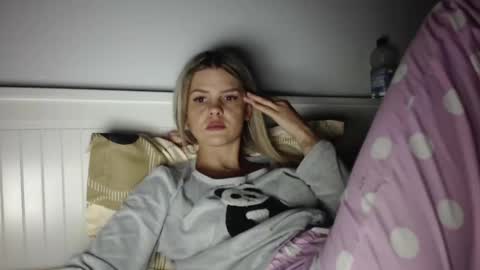 Snapshot of jessiexryan chatting on 01-18-26, 03:43 jessieryan online show from 01-18-26, 03:43