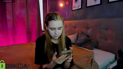 Jessie online show from 10-14-25, 06:36