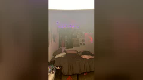 jessiexy online show from 12-23-25, 04:32