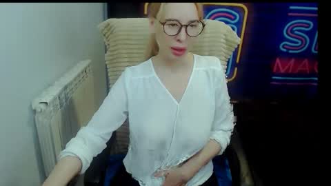 Victoria online show from 10-26-25, 08:26