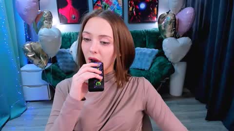 Snapshot of jessswalker chatting on 02-17-26, 06:47 JesssWalker online show from 02-17-26, 06:47