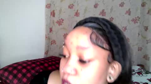 Koko online show from 11-18-25, 03:12