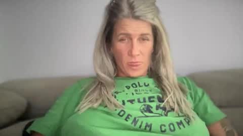 Jessye online show from 09-26-25, 11:25