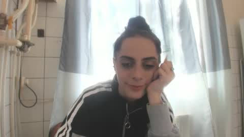 Snapshot of jessystarrr chatting on 10-14-25, 08:04 Jessy online show from 10-14-25, 08:04