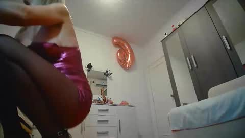 jesy online show from 11-11-25, 07:30