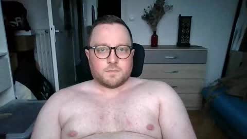 jeuneloup92 online show from 02-17-26, 04:57